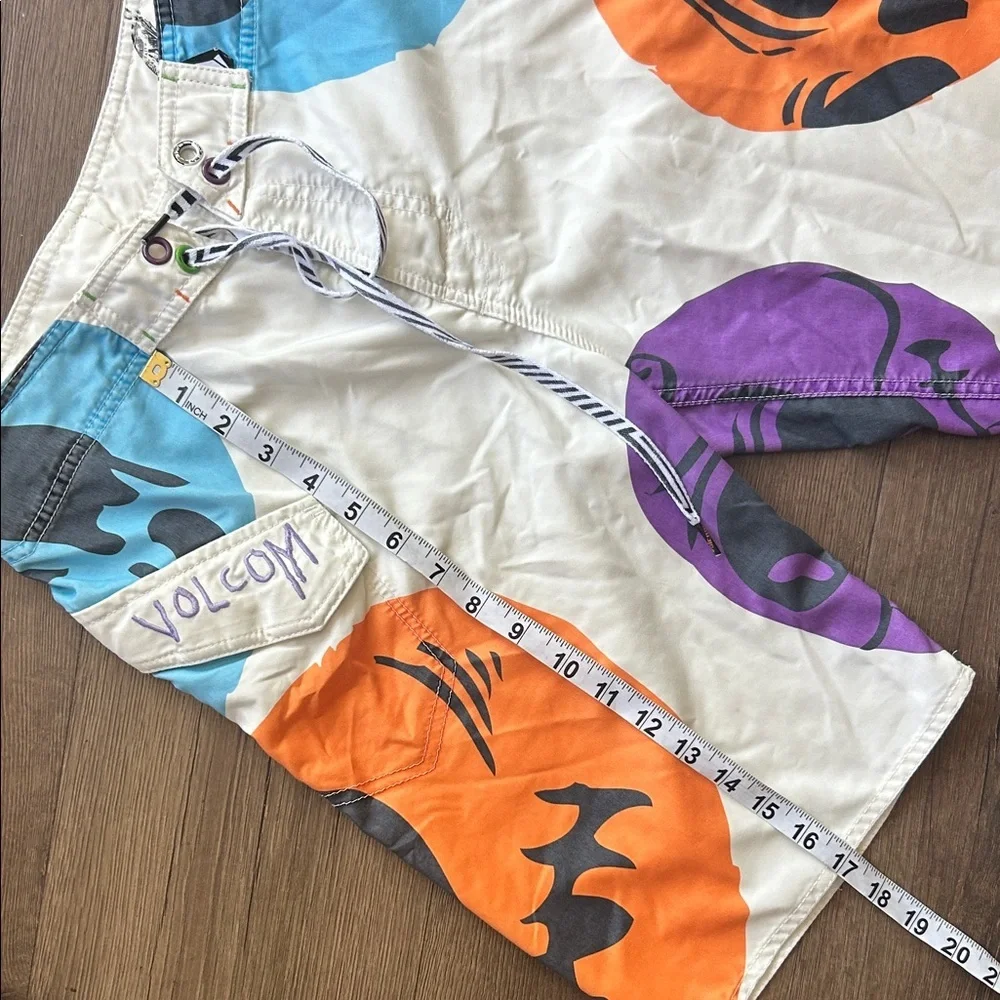 Volcom bold graphic